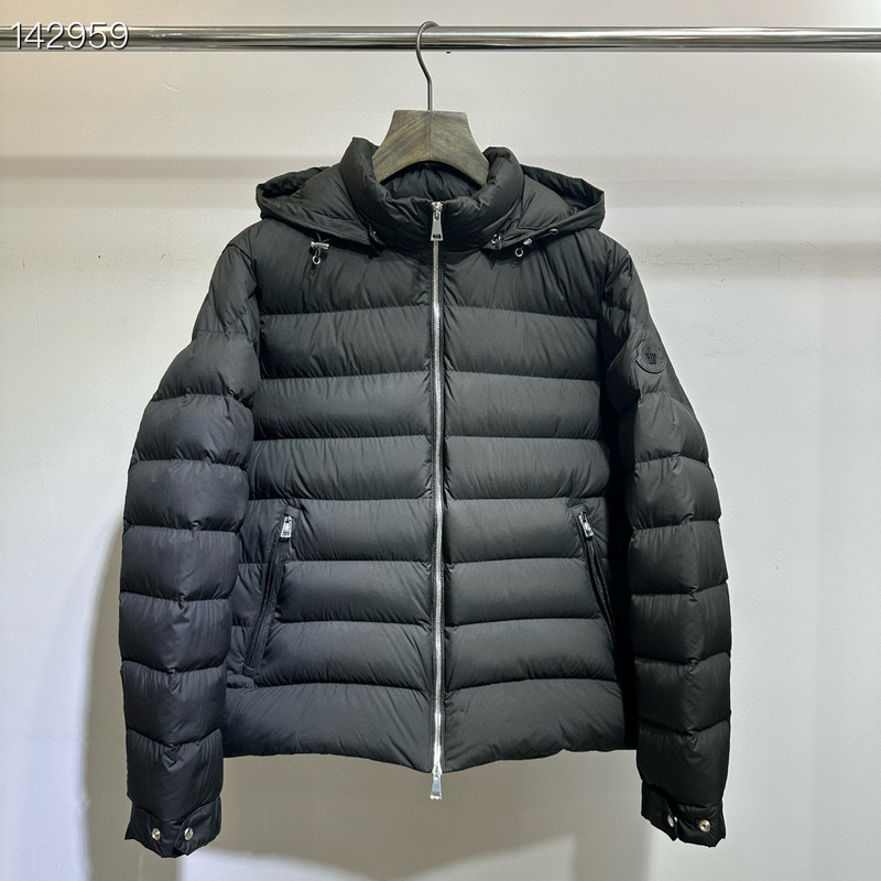 Moncler sz1-5 26yr182
